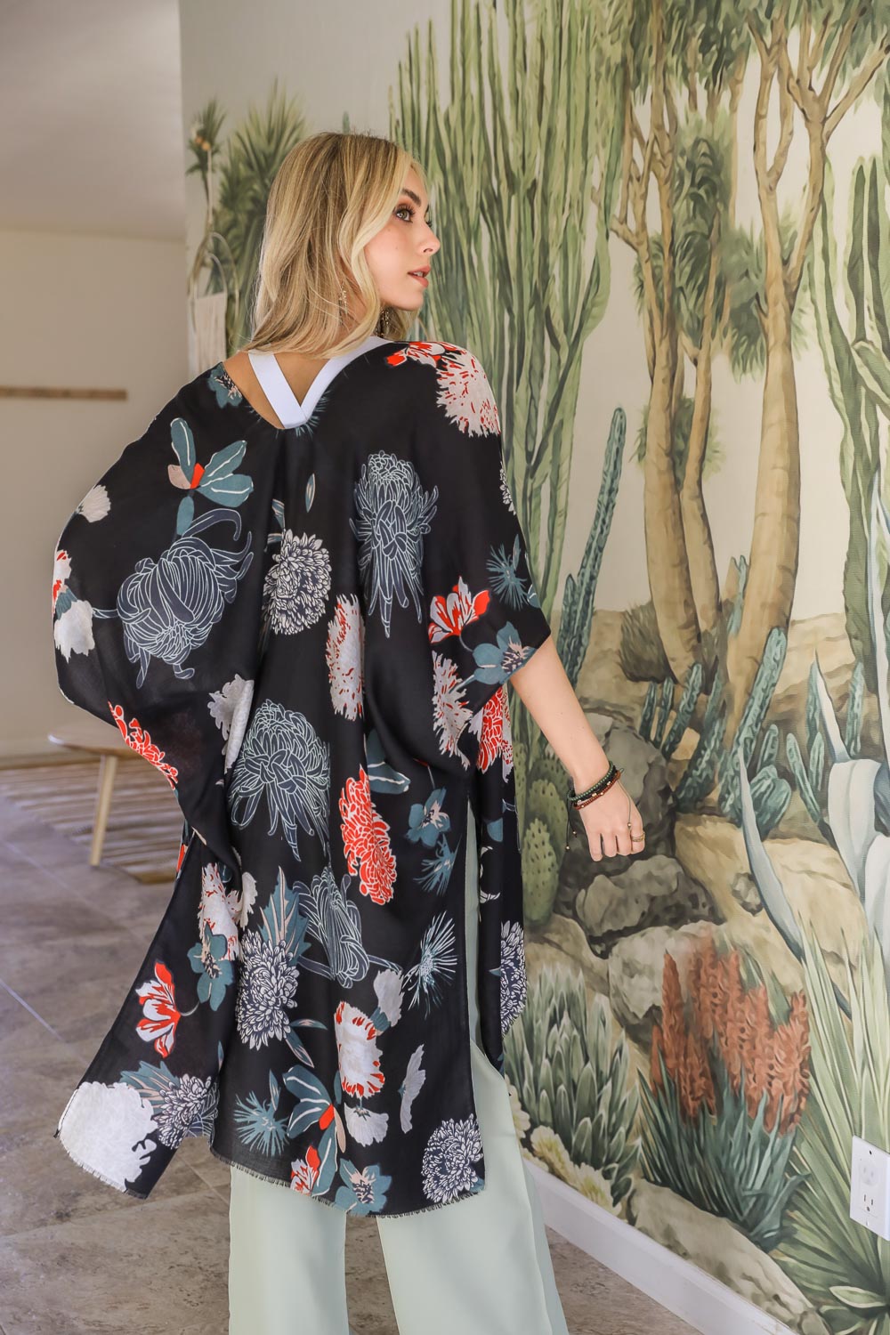 Floral Motif Combo Kimono